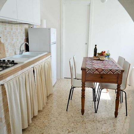 צ'לייה מספיקה Trullo Canopo מראה חיצוני תמונה